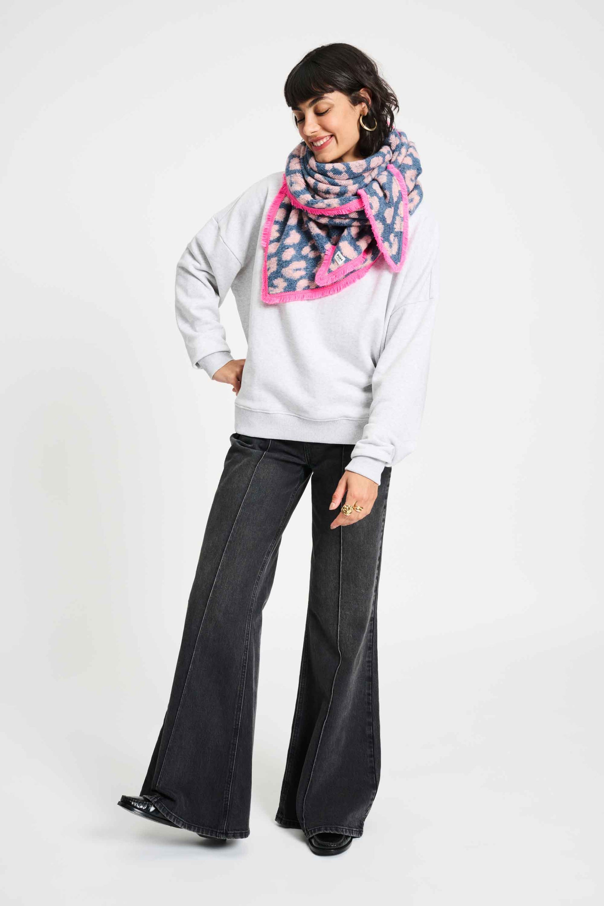 POM Amsterdam Shawls Grey / OS ECHARPE - Leopard Grey