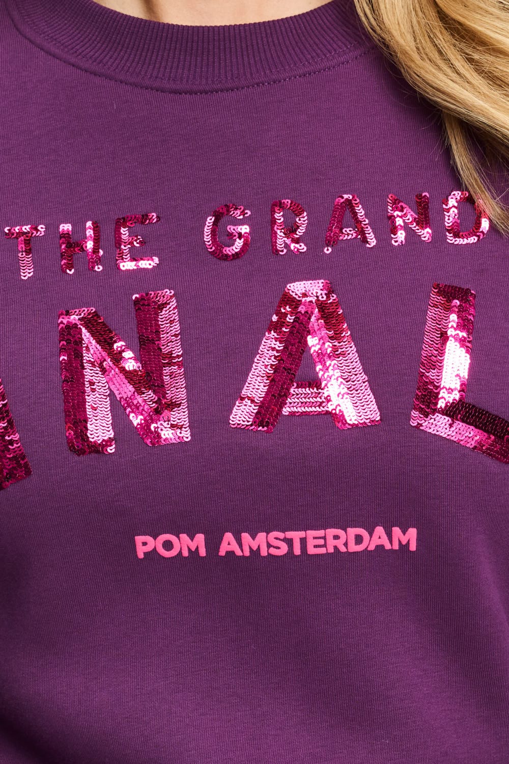 POM Amsterdam Sweaters SWEATER - Sophie The Grand Finale