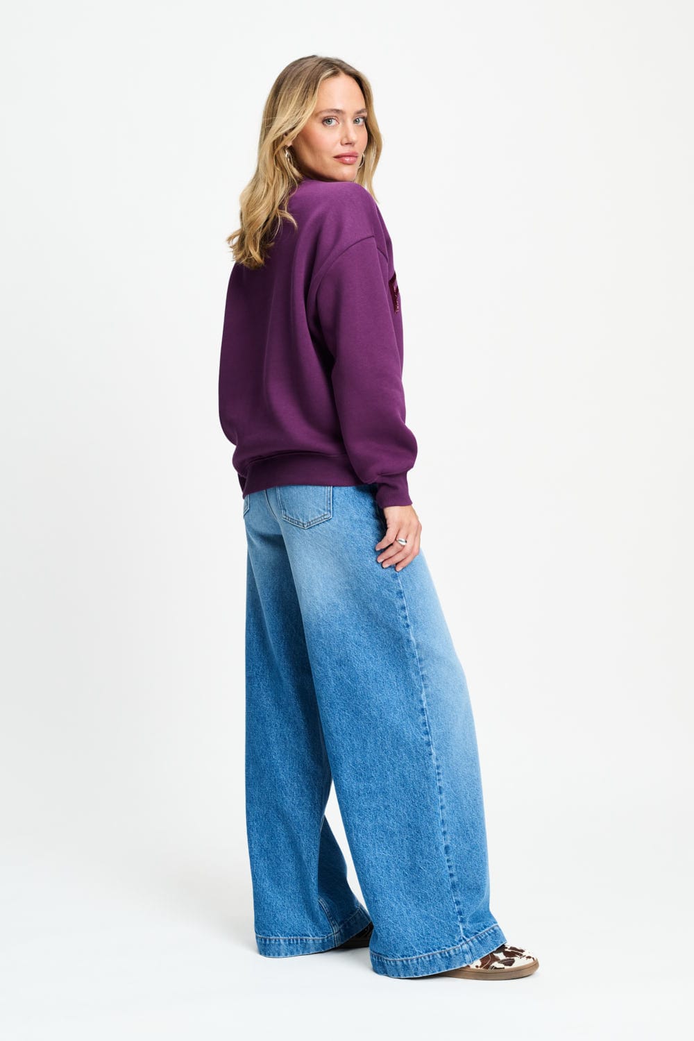 POM Amsterdam Sweaters SWEATER - Sophie The Grand Finale